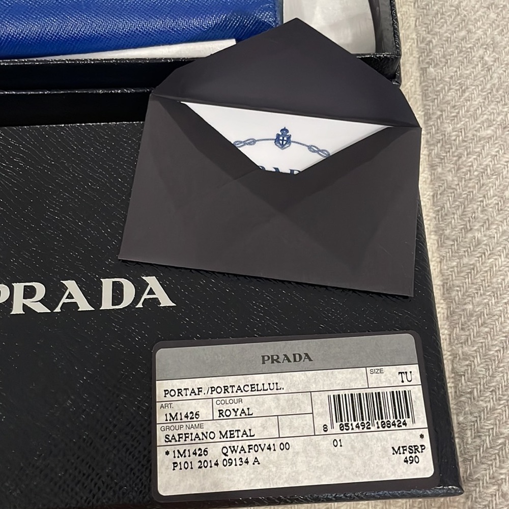 Prada Wallet. Blue Saffiano leather. EUC - Picture 9 of 9